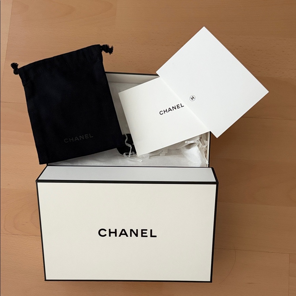 Authentic Chanel Black and White Gift Box with Pouch and blank card/envelope